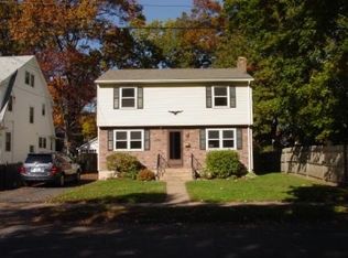 28 Hillcrest Rd, East Hartford, CT 06108