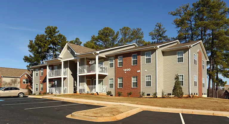 Harbison Gardens — Photo 3