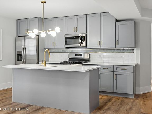 2nd image of 1318 W Winnemac Ave #B