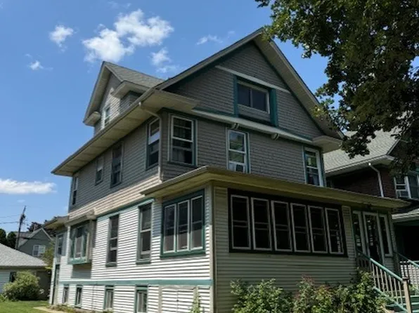 1115 Wesley Ave, Oak Park, IL 60304