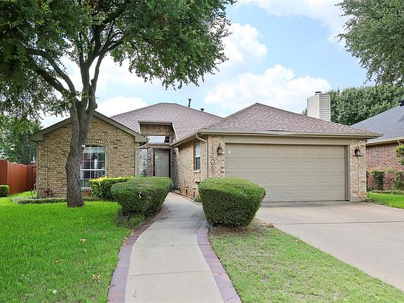 2nd image of 1705 Spicewood Trl