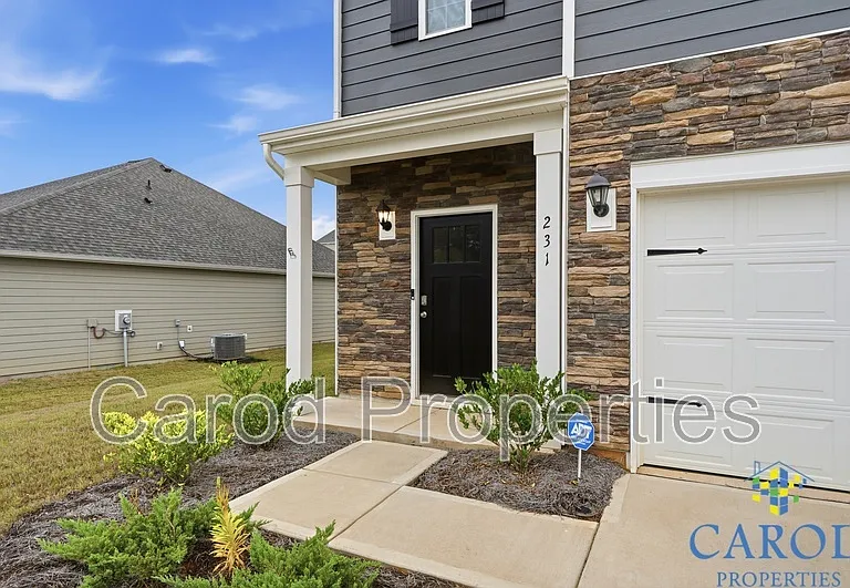 231 Brinkley Dr — Photo 2