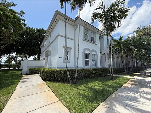 4094 SW 159th Ave #9 Photo 1