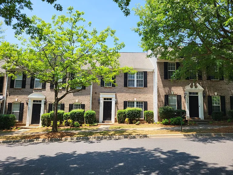 19245 Lake Norman Cove Dr — Photo 2