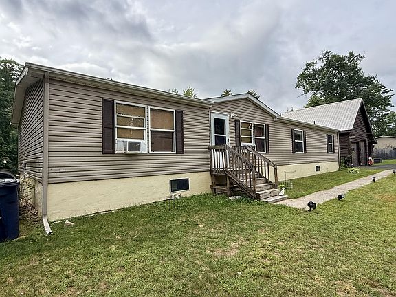 2nd image of 408 Fuller Rd