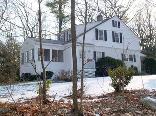 16 Robin Hill Rd, Chelmsford, MA 01824