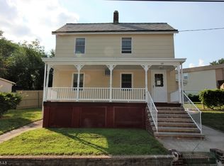 25 Hensler Ln, Sayreville, NJ