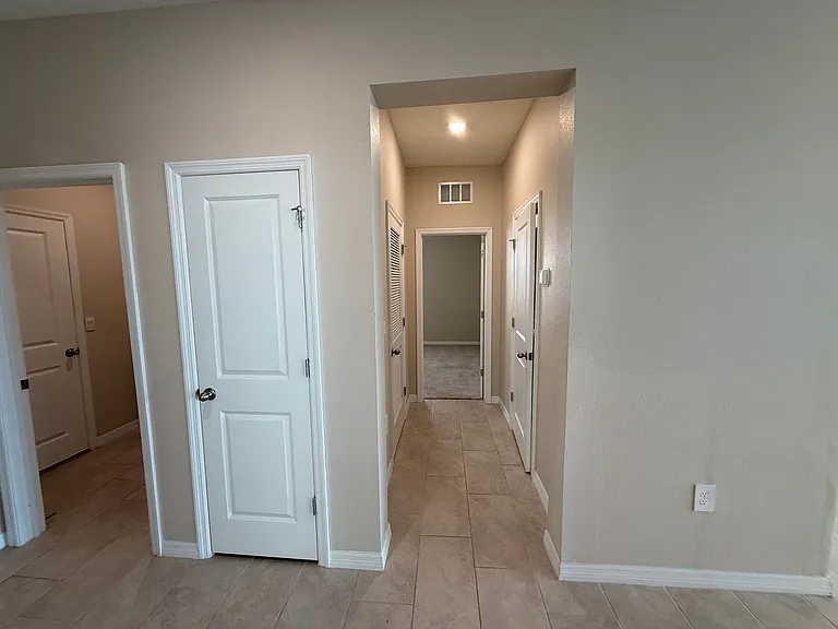 5740 Woodland Sage Dr — Photo 29
