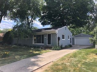 1377 Catalpa Dr, Rochester, MI 48307