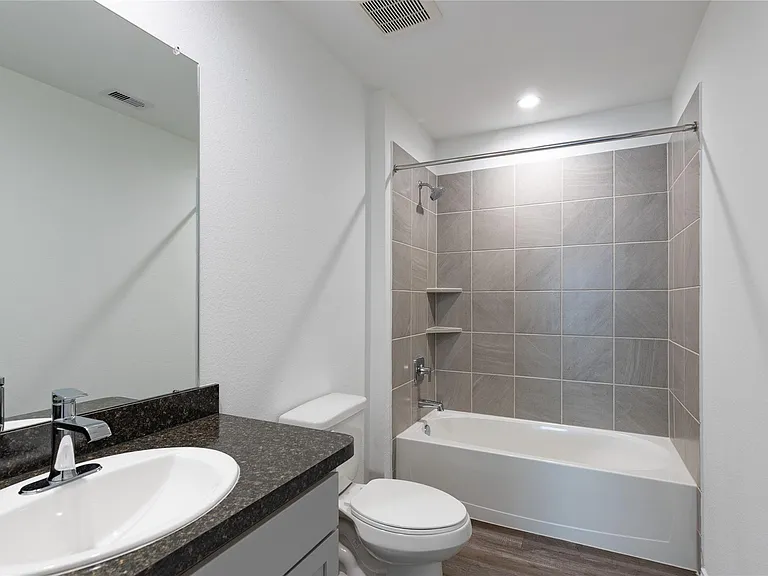 24330 Saddlestone Green Dr — Photo 16
