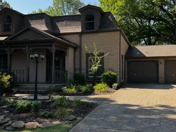 1005 Fairway Dr, Jonesboro, AR 72401