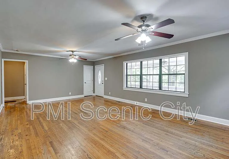 4717 Beverly Kay Dr — Photo 9