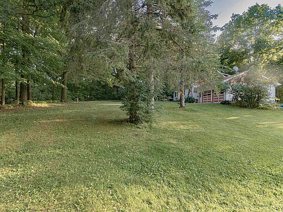 5th image of W7310 Hillside Dr
