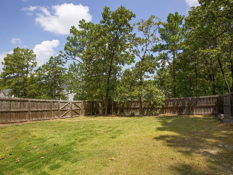 59 Cherry Hill Dr — Photo 7