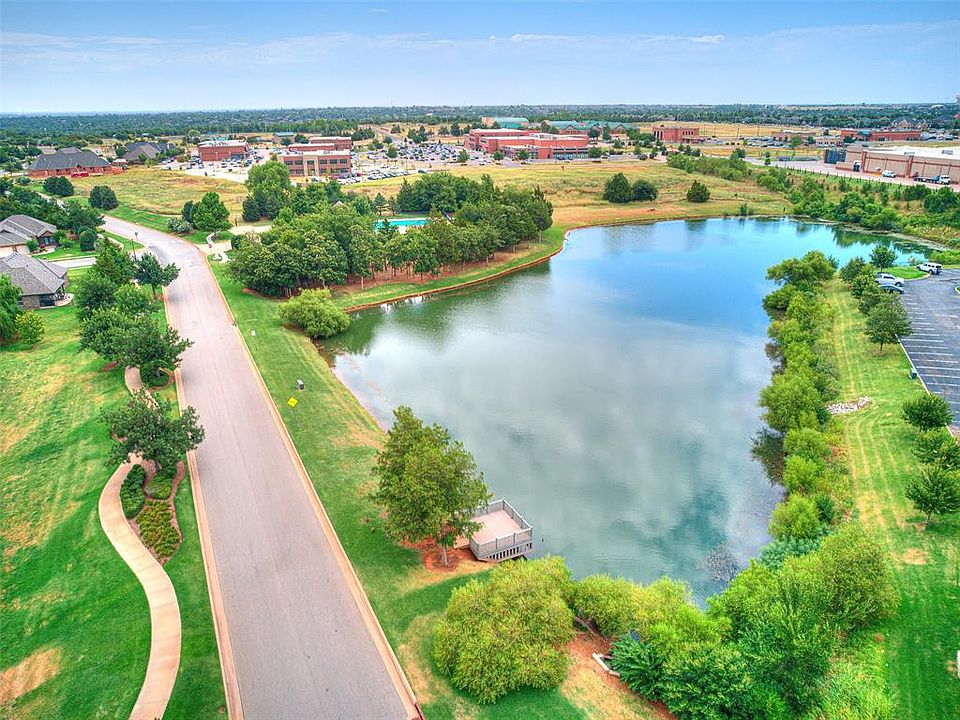 2nd image of 2101 Brayhill Ct