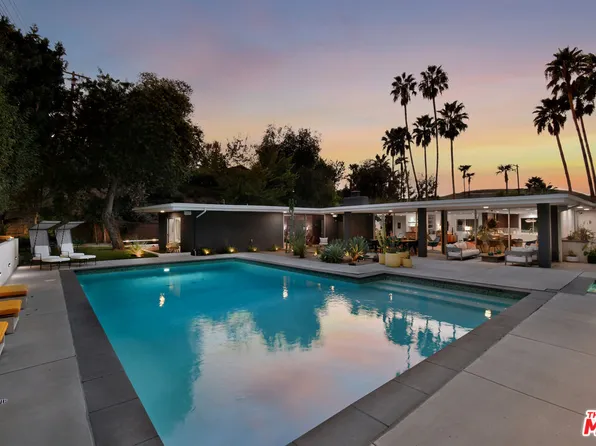 20150 Delita Dr, Woodland Hills, CA 91364