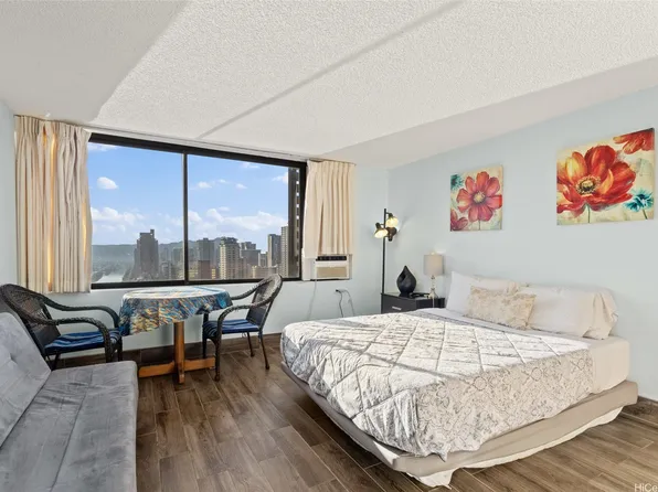 444 Niu St APT 3405, Honolulu, HI 96815