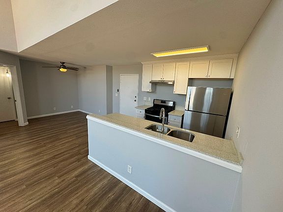 2nd image of 1426 S Wooster St APT 204