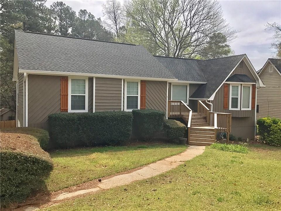 2nd image of 6680 Fairway Ridge Dr