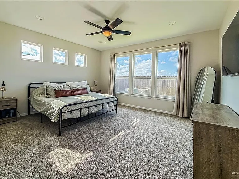 13704 Belle Ct — Photo 8