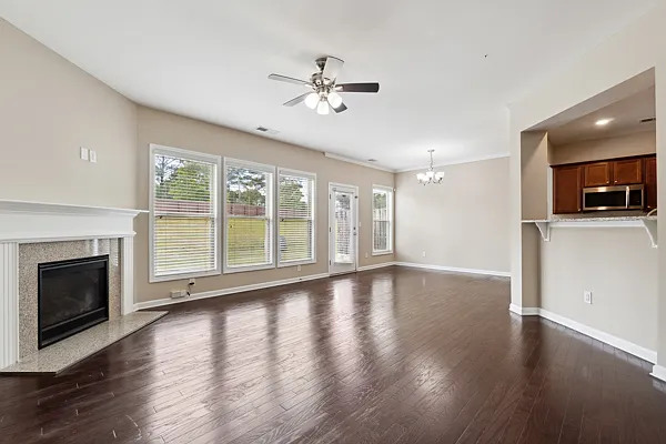 1190 Hampton Oaks Dr — Photo 8