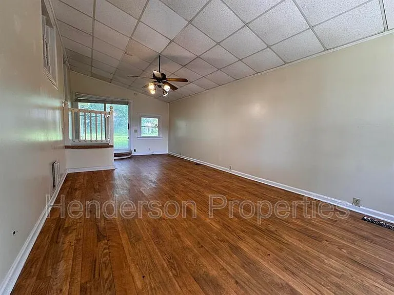 634 N Kelly St — Photo 6