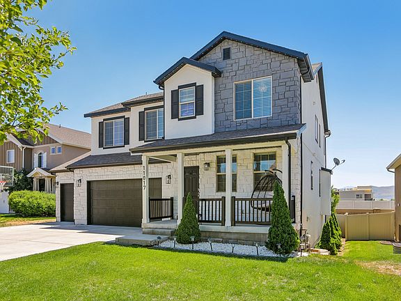 2nd image of 11017 Greenvale Ct