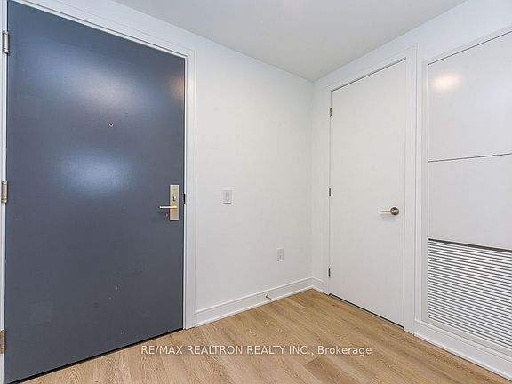 5th image of 86 Dundas St E #410
