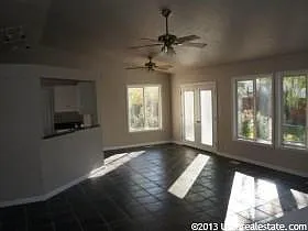 9044 S Granada Hills Dr — Photo 2