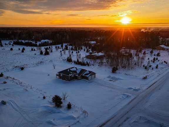 2nd image of 2370 Last Rd NW