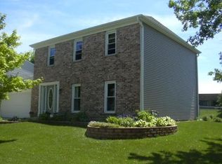 1066 Buckskin Ln, Carol Stream, IL