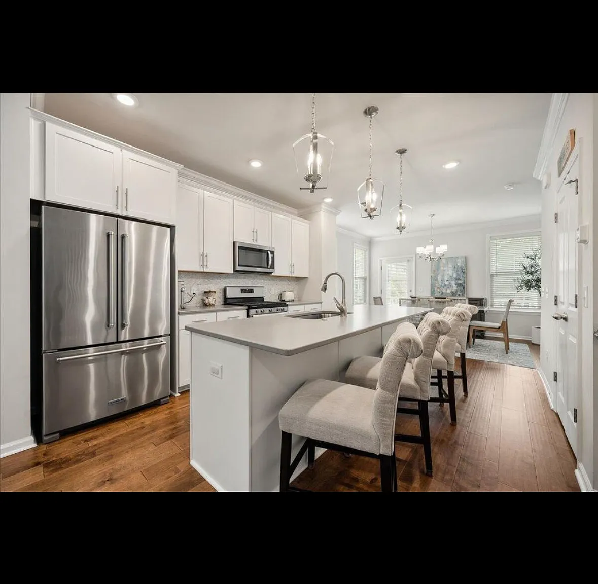 4 bed, 1866 sqft, $3,100 — Photo 3
