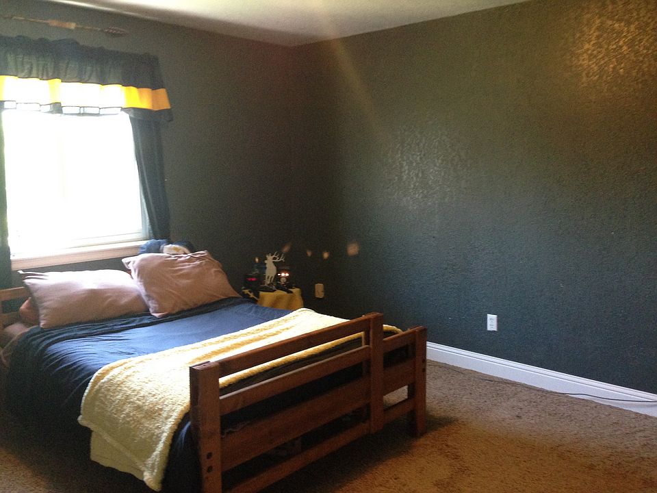 1st image of 1117 Riverbend Dr