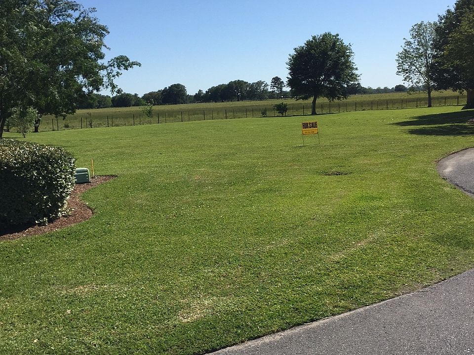 1st image of Oak Leaf Ln