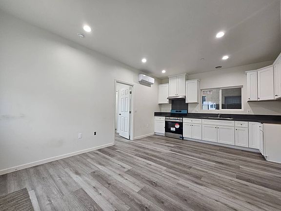 3rd image of 10812 E Klingerman St #1/2