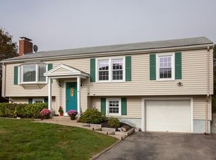 7 Hopkins Rd, Plymouth, MA 02360