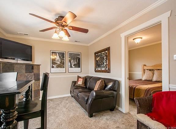 4th image of 1150 Empire Ave #46