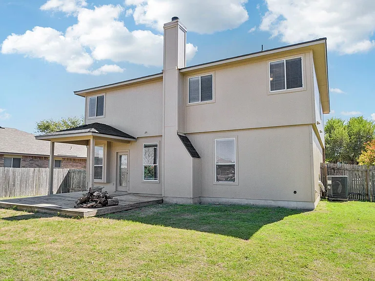 217 Killian Loop — Photo 34