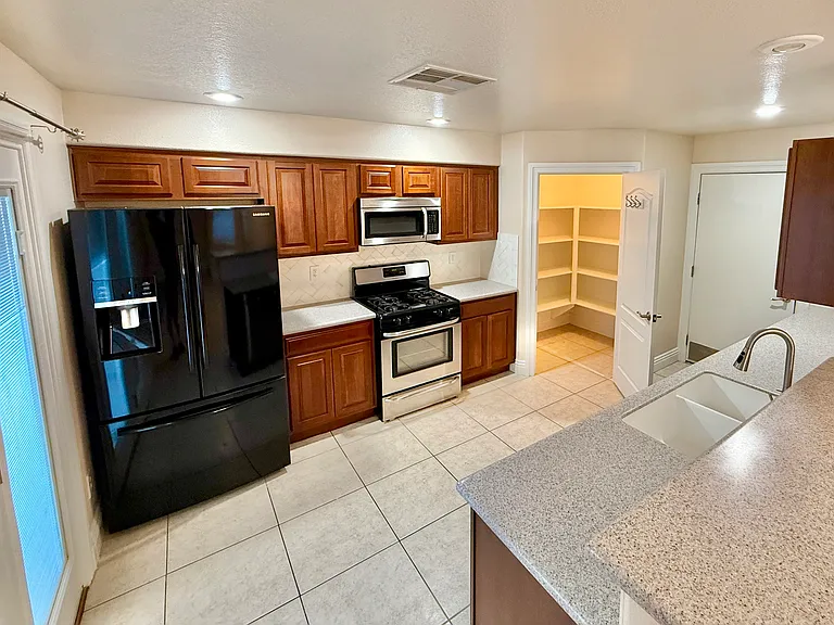 5385 Blue Oat Ave — Photo 3