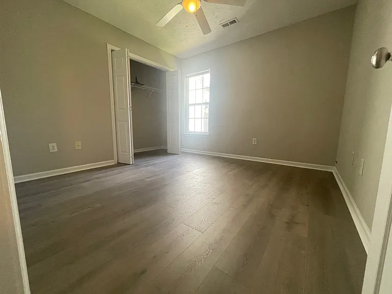 418 Callie Dr — Photo 11
