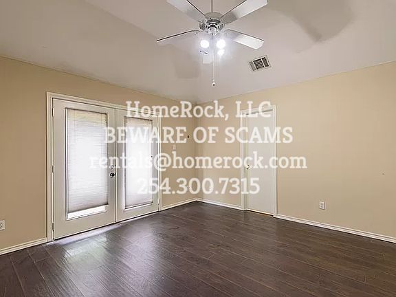 5th image of 447 Oak Leaf Dr