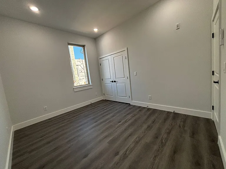 1515-19 W Dauphin St #3 — Photo 4