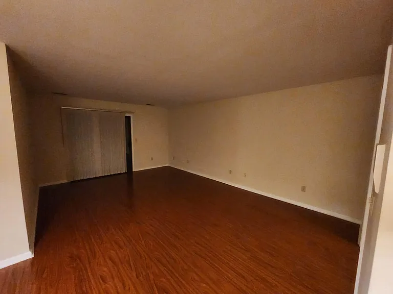 950 Cold Spring Rd #5 — Photo 7