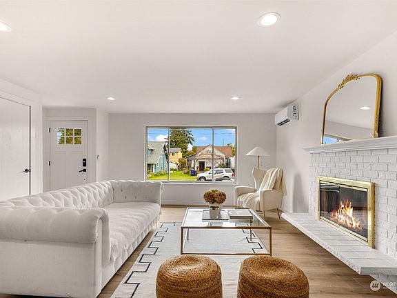 3rd image of 7610 S Park Avenue