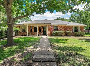 14057 Harbor Dr, Woodway, TX 76712