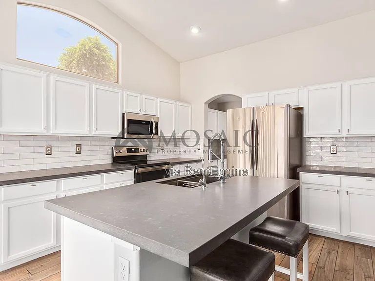 3381 E Flamingo Ct — Photo 13
