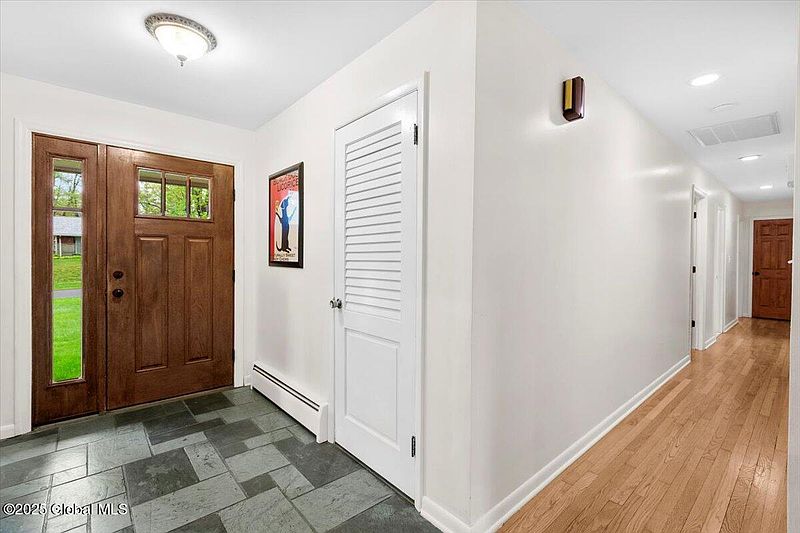 4th image of 50 Darroch Road