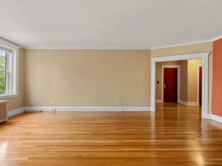 20 Egmont St #4 — Photo 2