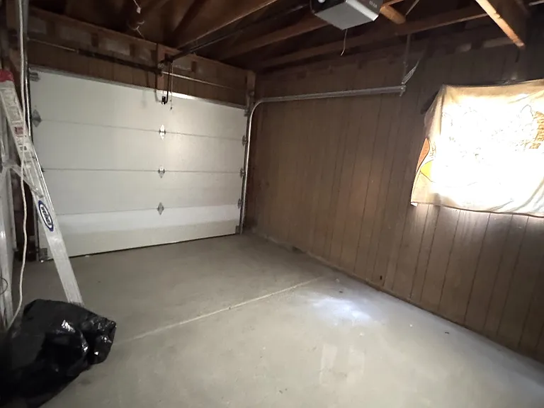 321 S Salem St — Photo 27