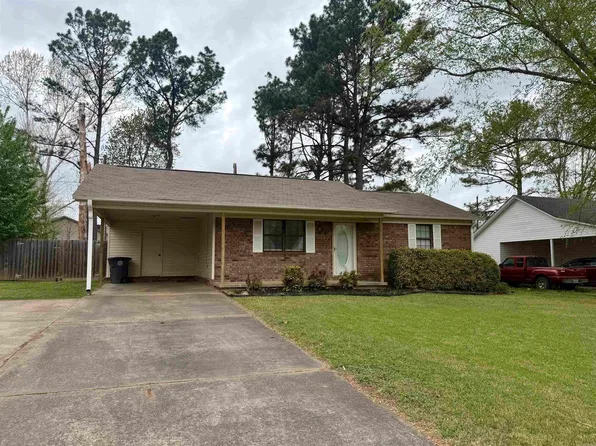 215 Joy Dr, Searcy, AR 72143